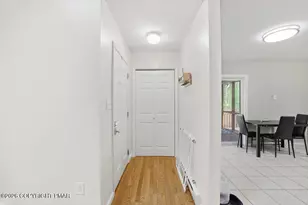 101 Colonial Ct, Dingmans Ferry, PA 18328 - Photo 5