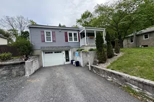 105 Periwinkle Ln, Stroudsburg, PA 18360 - Photo 1