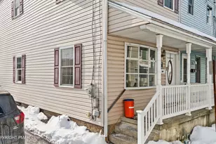 817 Grant St, Pottsville, PA 17901 - Photo 3