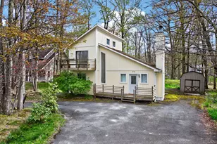 3152 Hamlet Dr, Tobyhanna, PA 18466 - Photo 1