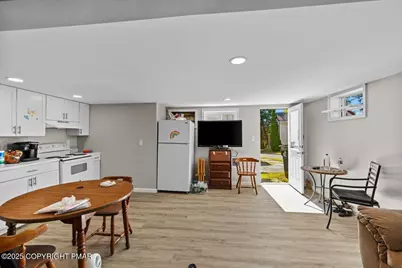  412 N 8th Street, Stroudsburg, PA 18360 - Photo 13
