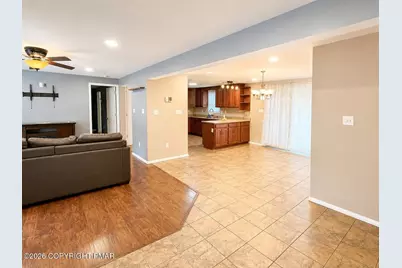  30 Burrwood Drive, Effort, PA 18330 - Photo 5