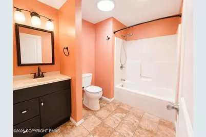  30 Burrwood Drive, Effort, PA 18330 - Photo 11