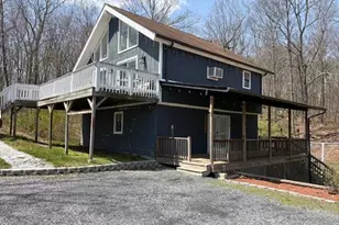 217 Williams Dr, East Stroudsburg, PA 18302 - Photo 3