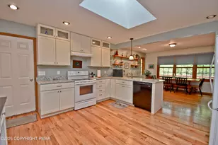 40 September Cir, East Stroudsburg, PA 18301 - Photo 9