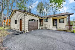 7163 Mountain Dr, Tobyhanna, PA 18466 - Photo 3