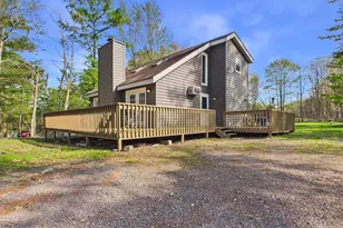 332 Clearview Dr, Long Pond, PA 18334 - Photo 1