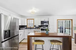 8555 Bumble Bee Way, Tobyhanna, PA 18466 - Photo 9