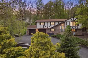 31 Brunswick Dr, Mount Pocono, PA 18344 - Photo 1