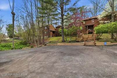  227 Sedburgh Court, Bushkill, PA 18324 - Photo 3