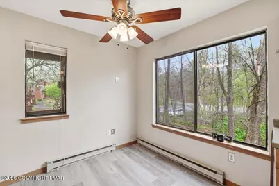  227 Sedburgh Court, Bushkill, PA 18324 - Photo 7
