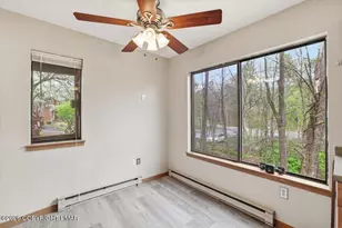 227 Sedburgh Ct, Bushkill, PA 18324 - Photo 7