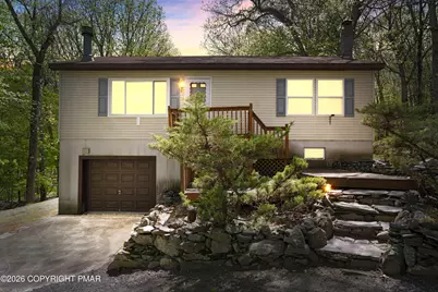  140 Whippoorwill Drive, Bushkill, PA 18324 - Photo 1