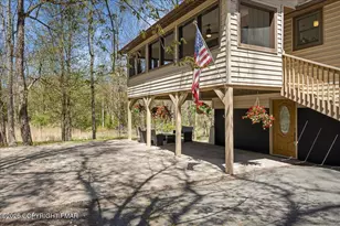 330 Surrey Dr, Hawley, PA 18428 - Photo 33