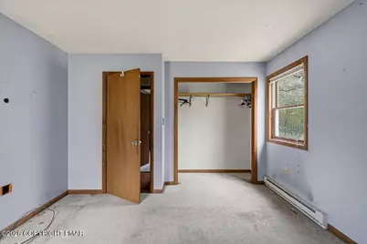  520 Hummingbird Court, Bushkill, PA 18324 - Photo 9