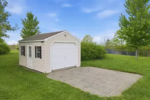 521 John Deere Dr, Sciota, PA 18354 - Photo 9