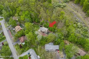 4107 Hickory Ln, East Stroudsburg, PA 18302 - Photo 15