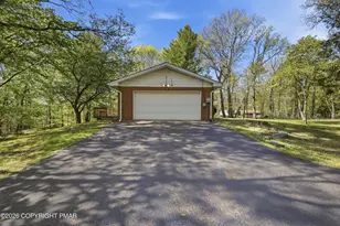 110 Powell Rd, Tannersville, PA 18372 - Photo 17