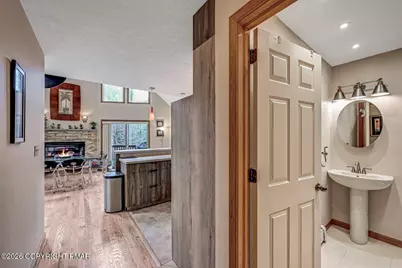  70 E Creek View Drive # N1949, Covington Township, PA 18424 - Photo 27