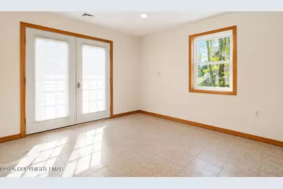  318 N Arrow Drive, Pocono Lake, PA 18347 - Photo 17