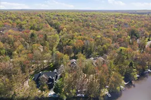 318 N Arrow Dr, Pocono Lake, PA 18347 - Photo 31