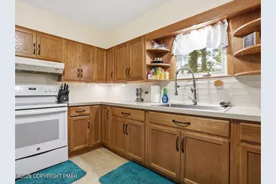  307 E Broad Street, East Stroudsburg, PA 18301 - Photo 17