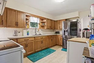 307 E Broad St, East Stroudsburg, PA 18301 - Photo 15