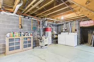 69 E Shore Dr, Hawley, PA 18428 - Photo 39