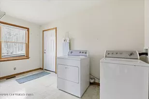 102 Loveland Dr, Tafton, PA 18464 - Photo 33