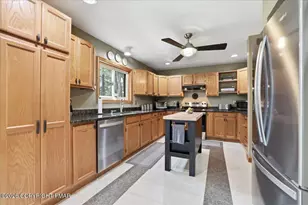 124 Hawk Ln, Canadensis, PA 18325 - Photo 17
