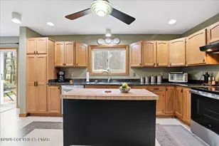 124 Hawk Ln, Canadensis, PA 18325 - Photo 19