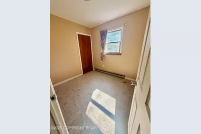  765 Country Place Drive, Tobyhanna, PA 18466 - Photo 17