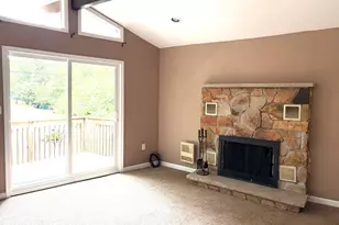 765 Country Pl Dr, Tobyhanna, PA 18466 - Photo 11