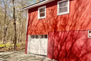 765 Country Pl Dr, Tobyhanna, PA 18466 - Photo 9