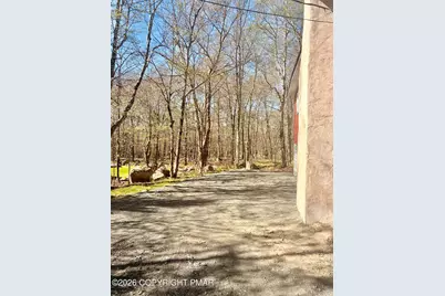  765 Country Place Drive, Tobyhanna, PA 18466 - Photo 11