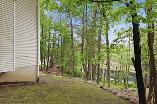 2327 Woodcrest Dr, East Stroudsburg, PA 18302 - Photo 41