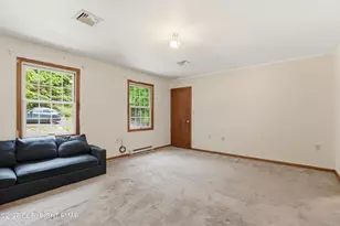 2327 Woodcrest Dr, East Stroudsburg, PA 18302 - Photo 25