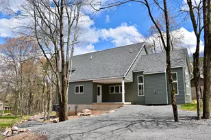 101 Lindbergh Cir, Albrightsville, PA 18210 - Photo 5