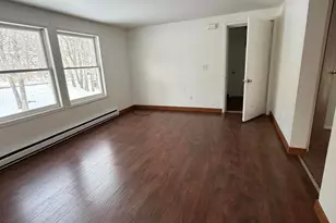 28 Mountain Dr, Mount Pocono, PA 18344 - Photo 5
