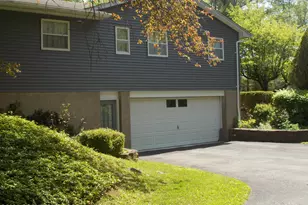 5130 Mountain View Dr, Stroudsburg, PA 18360 - Photo 9