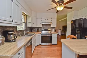 218 Applewood Dr, Swiftwater, PA 18370 - Photo 13