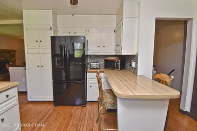  218 Applewood Drive, Swiftwater, PA 18370 - Photo 11