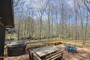 6298 Decker Rd, Bushkill, PA 18324 - Photo 3