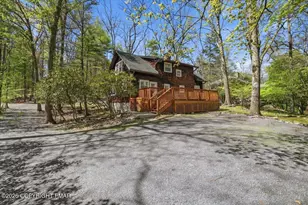 696 Lenape Ln, Buck Hill Falls, PA 18323 - Photo 37