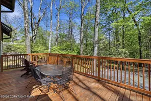 696 Lenape Ln, Buck Hill Falls, PA 18323 - Photo 5