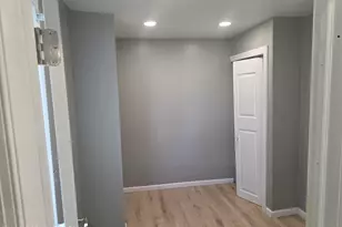 121 Oak St, Wilkes Barre, PA 18702 - Photo 9
