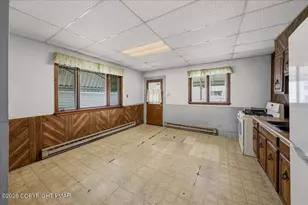 254 William St, Pittston, PA 18640 - Photo 7