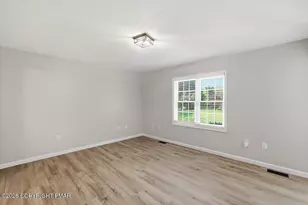 2407 Larkspur Dr, Stroudsburg, PA 18360 - Photo 19