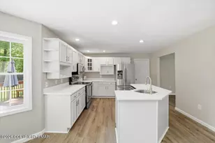 2407 Larkspur Dr, Stroudsburg, PA 18360 - Photo 15