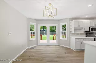2407 Larkspur Dr, Stroudsburg, PA 18360 - Photo 13
